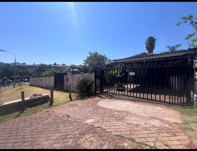 4 BEDROOM HOUSE FOR SALE IN ROODEKRANS